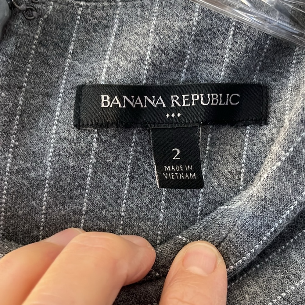 Banana Republic Basic Gray With White Stripped Dr… - image 2